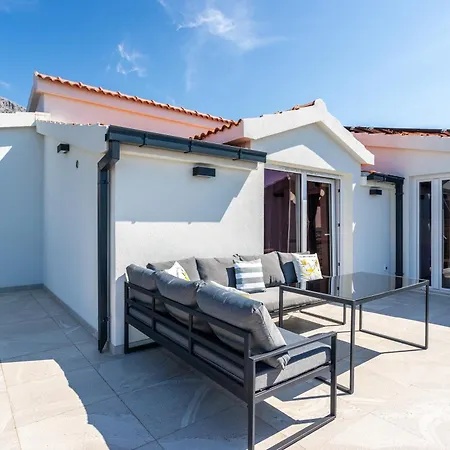 B Luxury Near W Big Terrace & Sea View * Kaštela