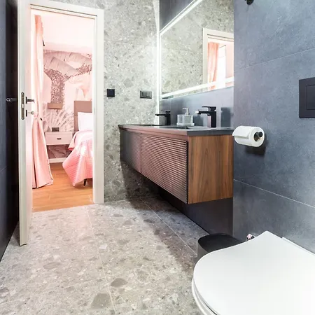 B Luxury Near W Big Terrace & Sea View * Kaštela