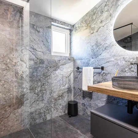 B Luxury Near W Big Terrace & Sea View *